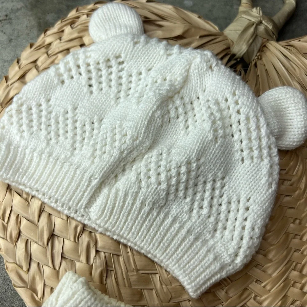 0-6 months Laura Ashley knit bottoms and hat set hat with bear ears - Picture 5 of 12